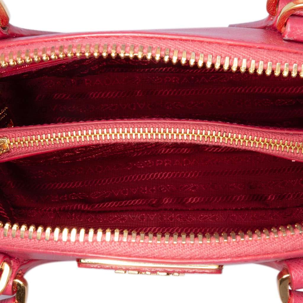 Prada Small Saffiano Lux Promenade Satchel Pink Leather Good condition - Model View