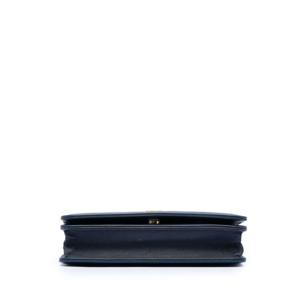 Chanel Printed Denim and Calfskin Gabrielle Wallet On Chain Blue Very good condition - Inside View