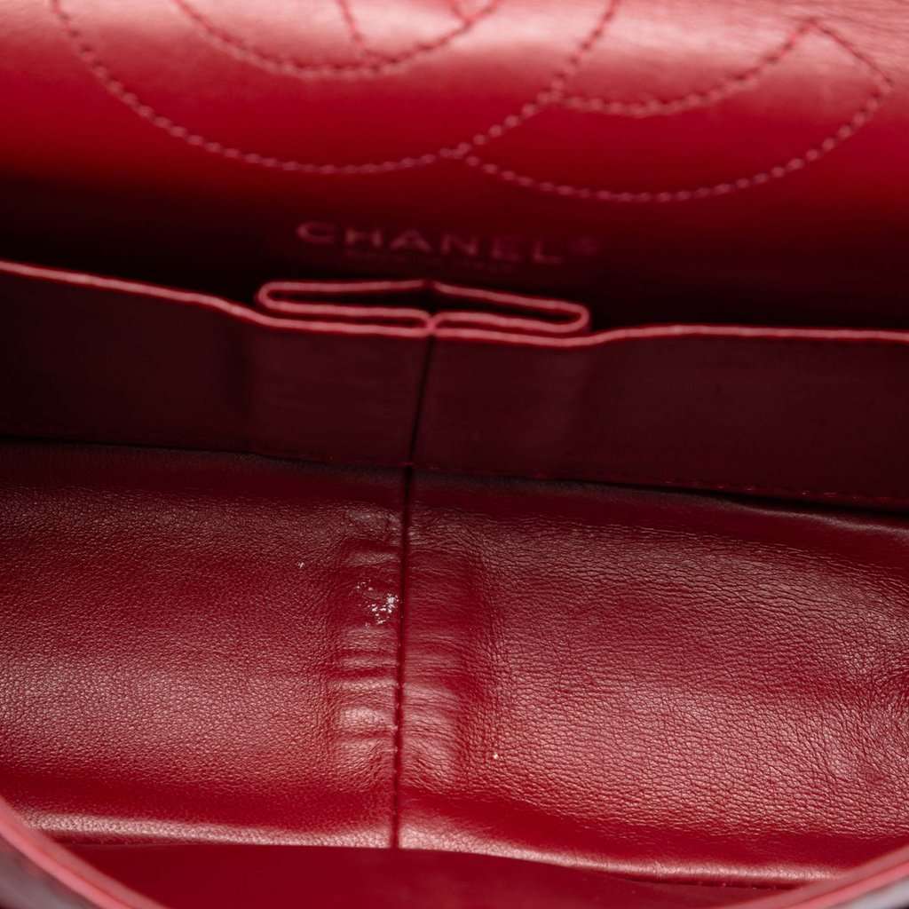 Chanel Quilted Aged Calfskin Reissue 2.55 Double Flap 226 Red Leather Very good condition - Model View