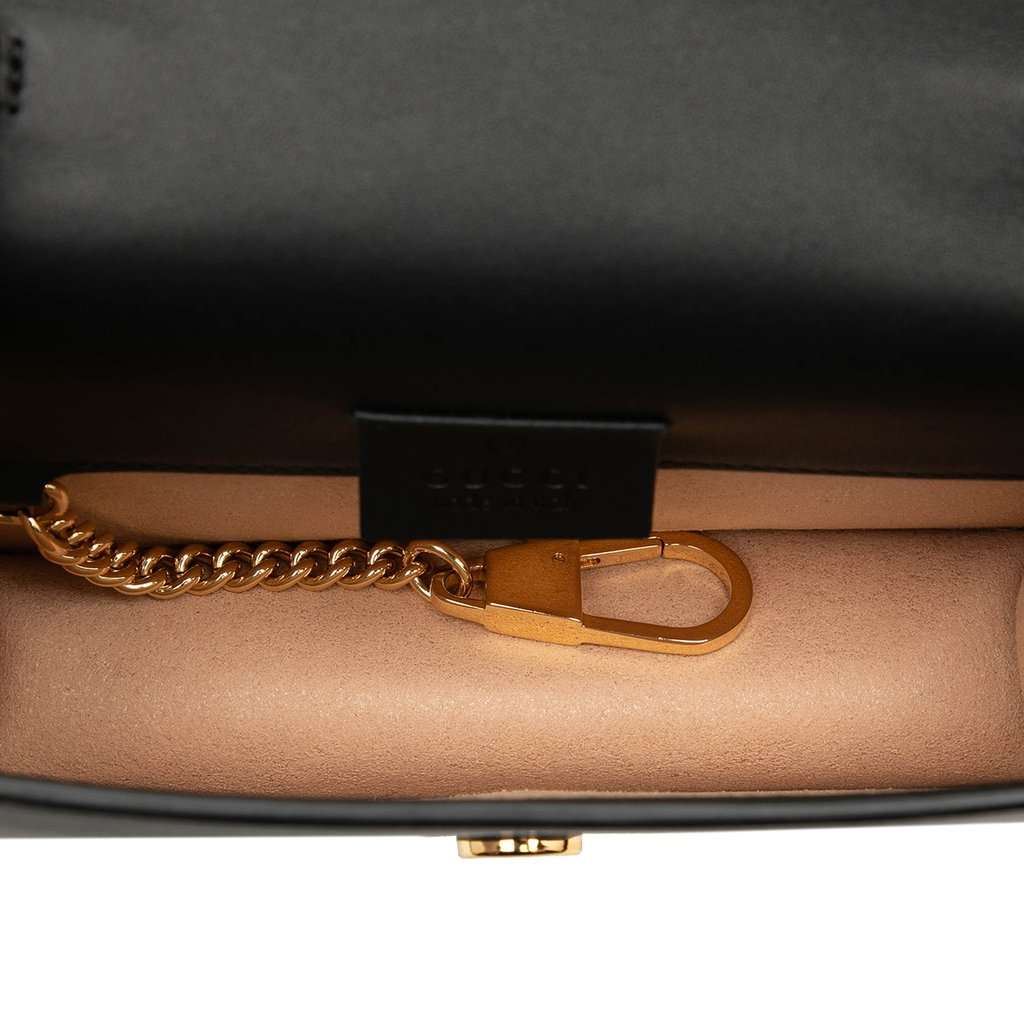 Gucci Super Mini Leather Sylvie Chain Crossbody Black Leather Very good condition - Model View