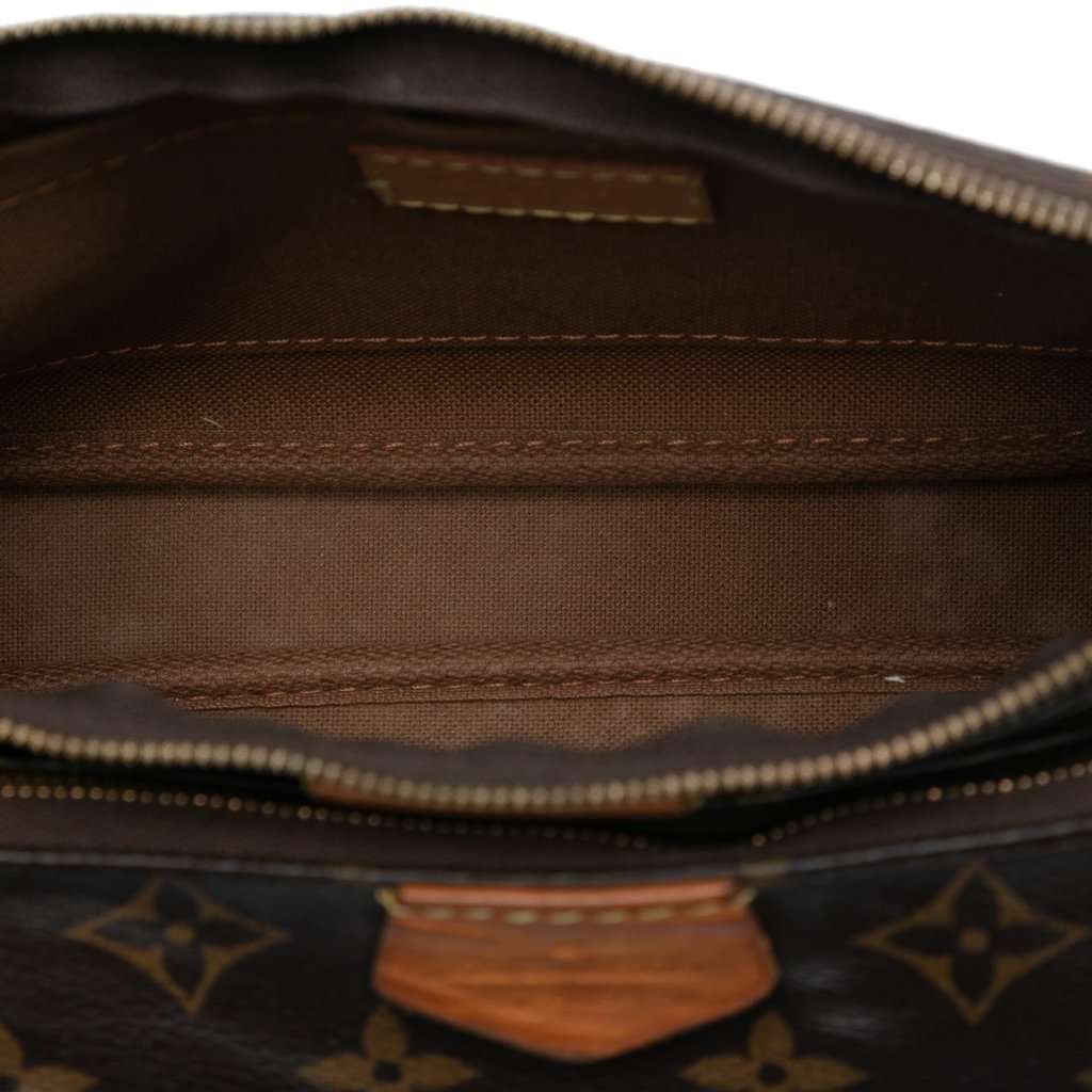 Louis Vuitton Monogram Multi Pochette Accessoires Brown Very good condition - Model View