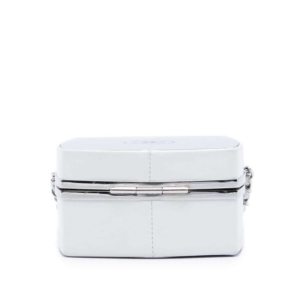 Chanel Patent Goatskin Make Up Box Clutch With Chain White Leather Very good - Inside View
