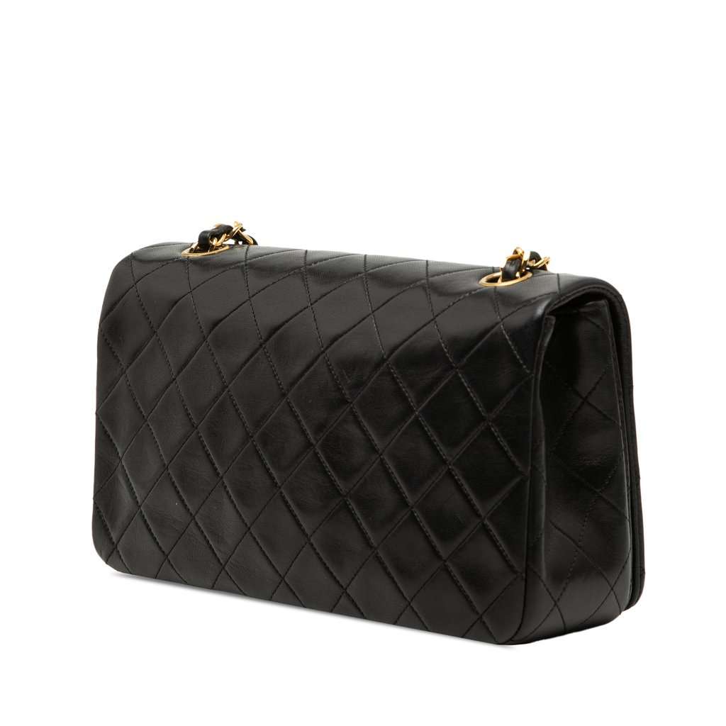 Chanel Medium Quilted Lambskin Full Flap Black Leather Very good condition - Back View