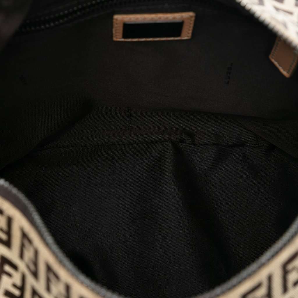 Fendi Zucchino Canvas Shoulder Bag Beige Very good condition - Model View