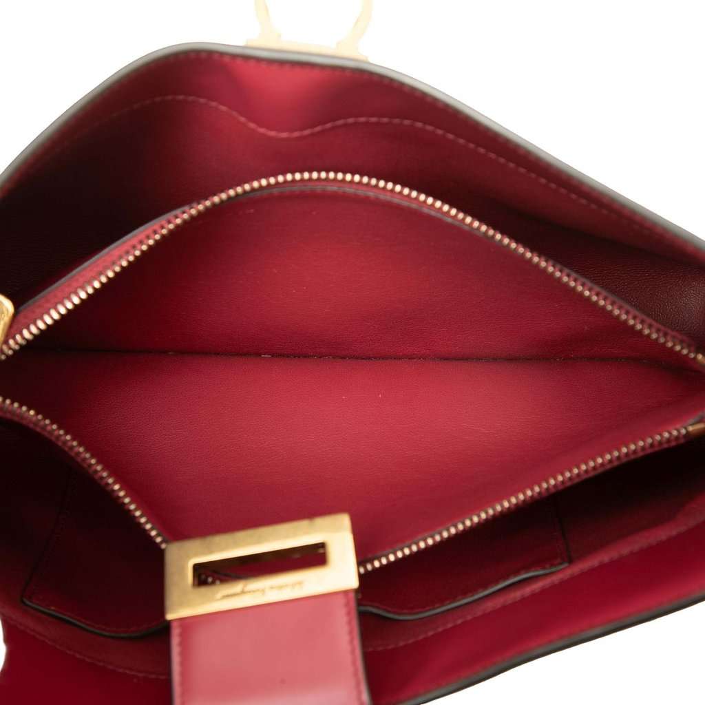 Salvatore Ferragamo Leather Gancini Trifolio Shoulder Bag Red Leather Very good condition - Model View