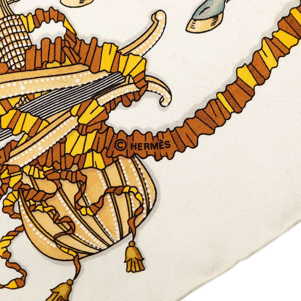 Hermès Les Fetes du Roi Soleil Silk Scarf 90 White Very good - Inside View