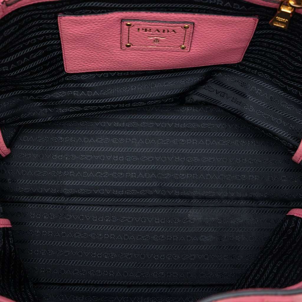 Prada Vitello Daino Open Convertible Tote Pink Leather Very good condition - Model View