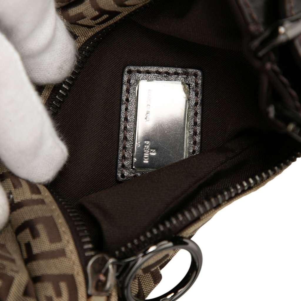 Fendi Zucchino Oyster Shoulder Bag Beige Good - Box View