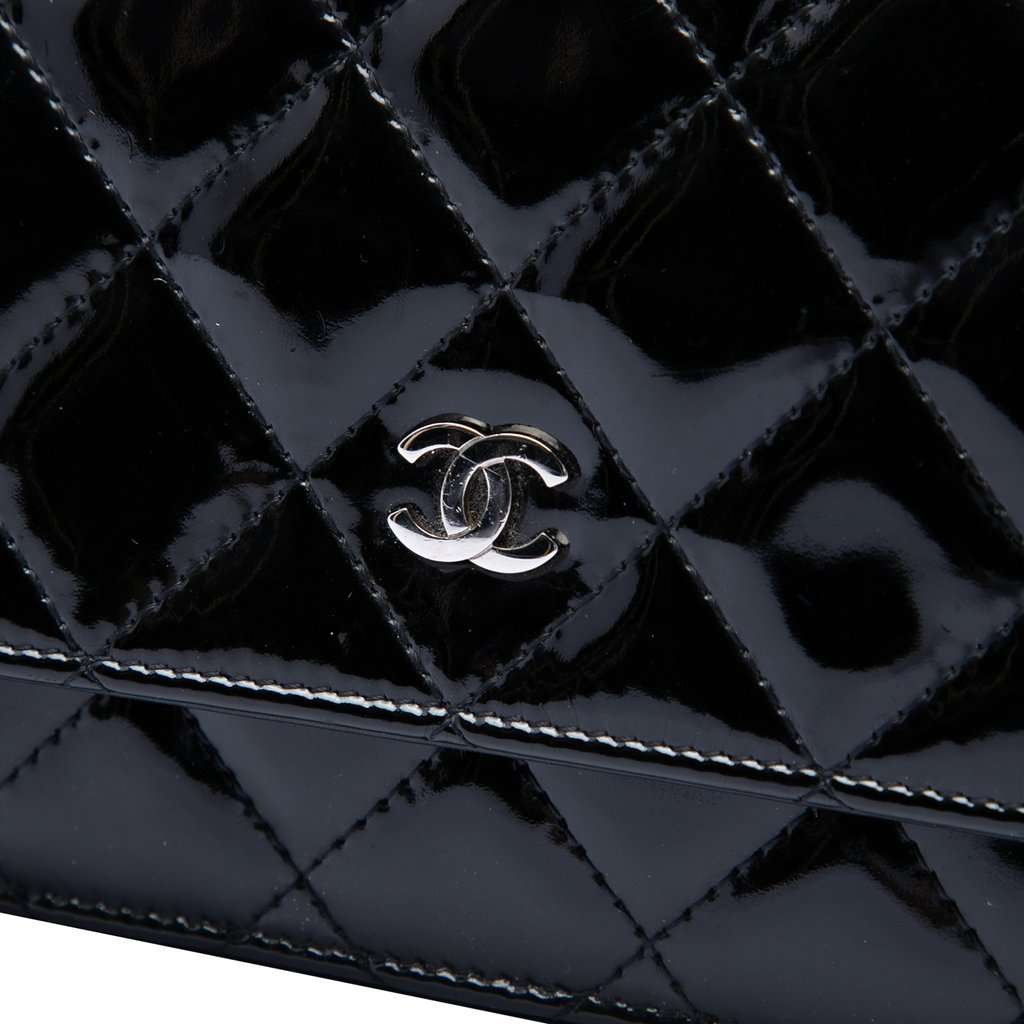 Chanel CC Quilted Patent Wallet On Chain Black Leather Very good condition - Box View