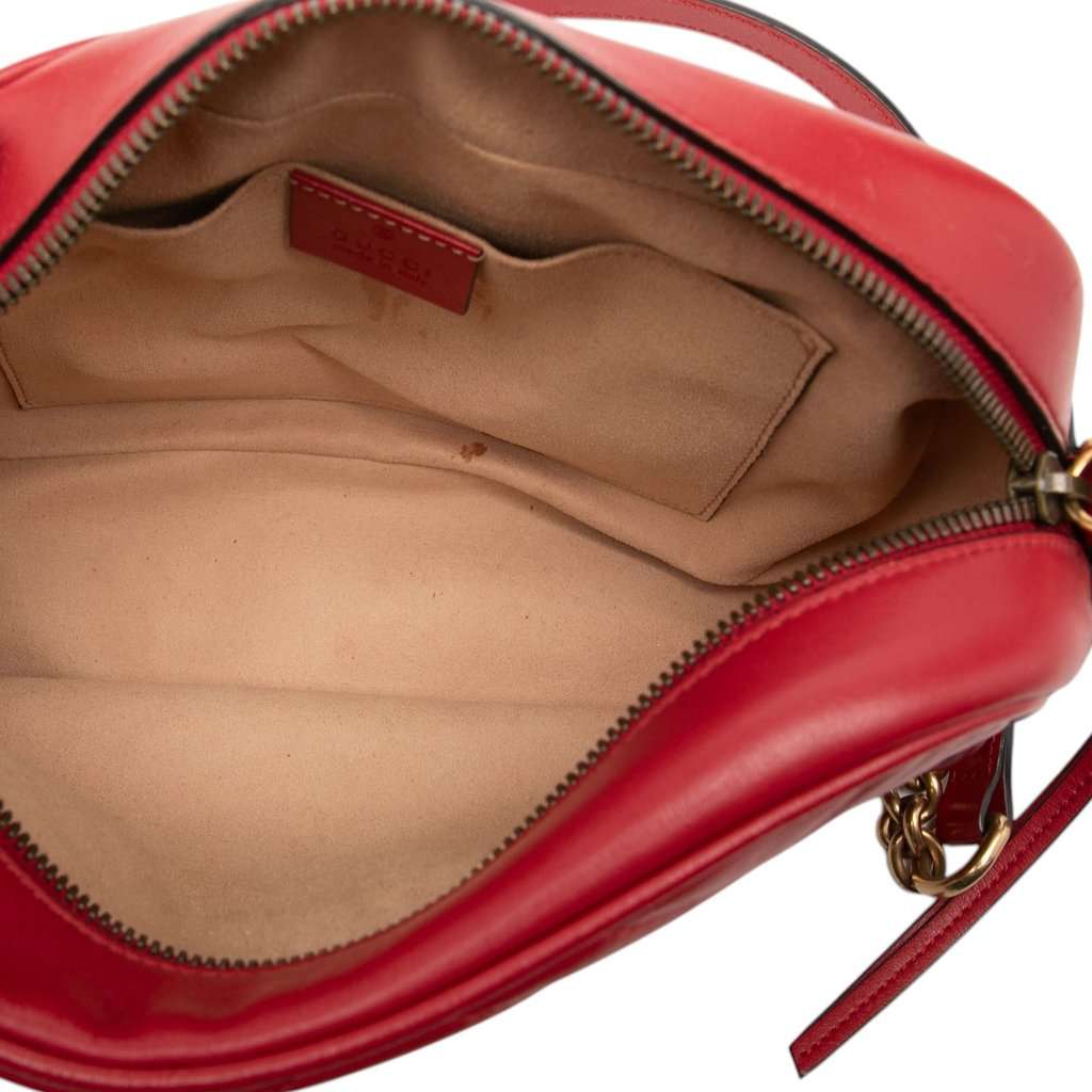 Gucci Small GG Marmont Matelasse Leather Crossbody Red Leather Very good - Model View