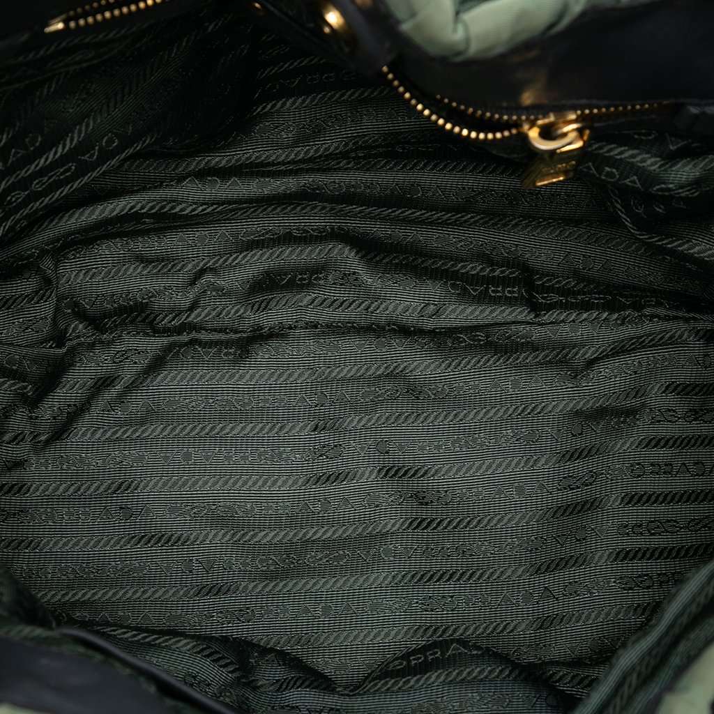Prada Tessuto Gaufre Tote Green Very good - Model View