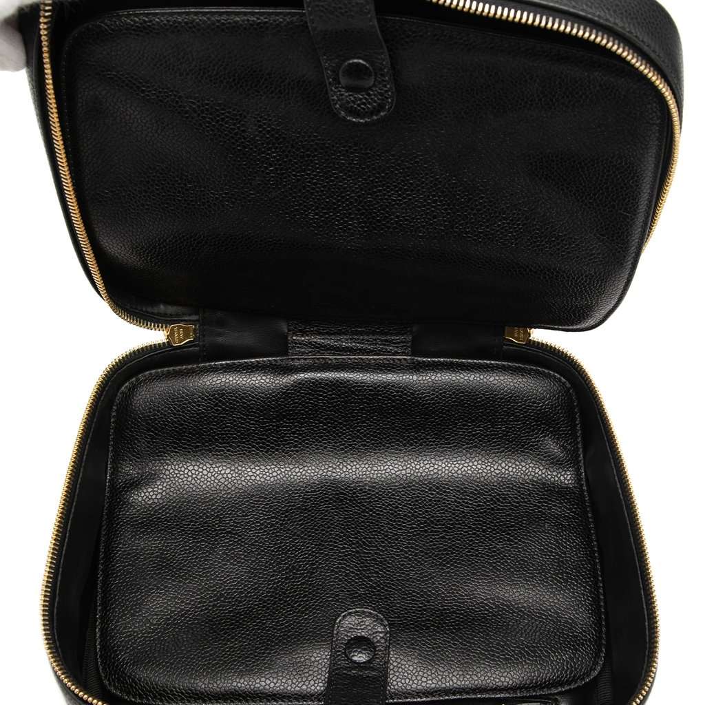 Chanel CC Caviar Vanity Case Black Leather Very good - Model View