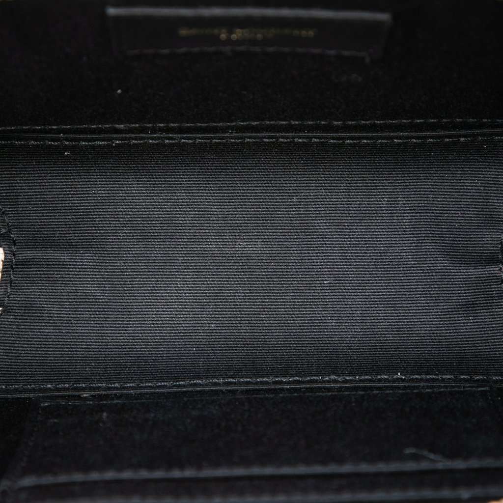 Saint Laurent Toy Quilted Lambskin Vicky Camera Bag White Leather Very good - Model View