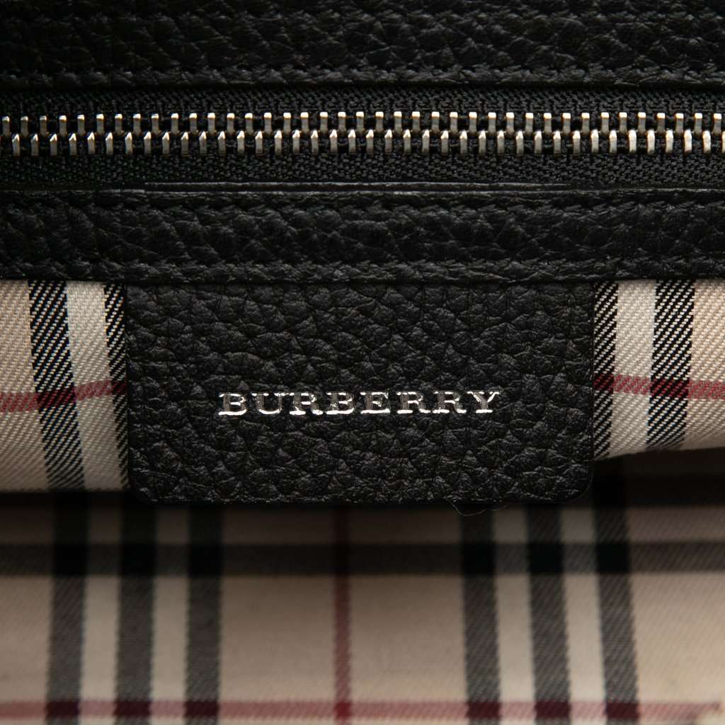 Burberry Leather Shoulder Bag Black Leather Very good condition - Box View
