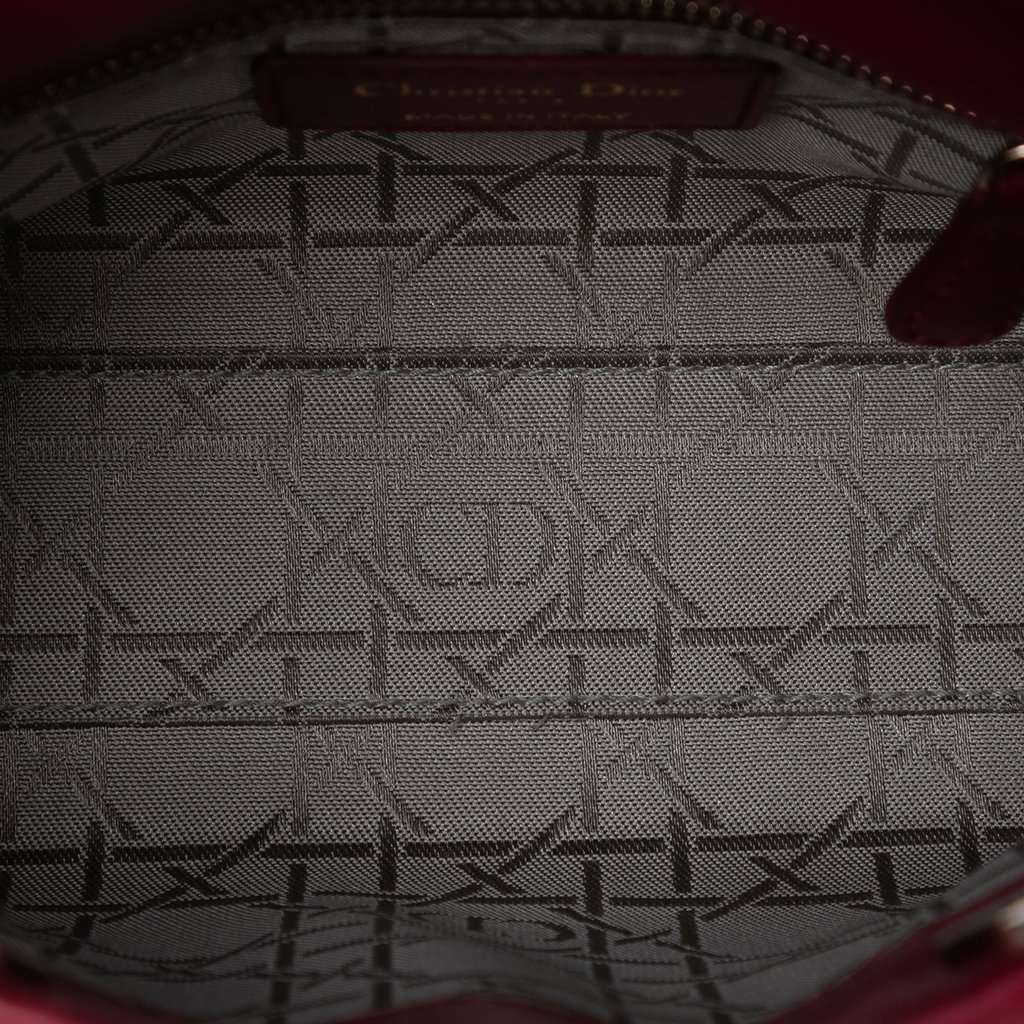 Dior Mini Lambskin Cannage Lady Dior Red Leather Very good condition - Model View