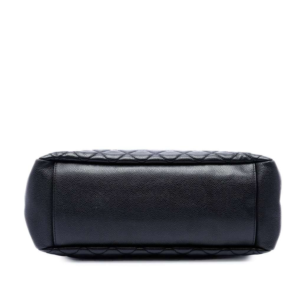 Chanel Caviar Grand Shopping Tote Black Leather Very good condition - Inside View