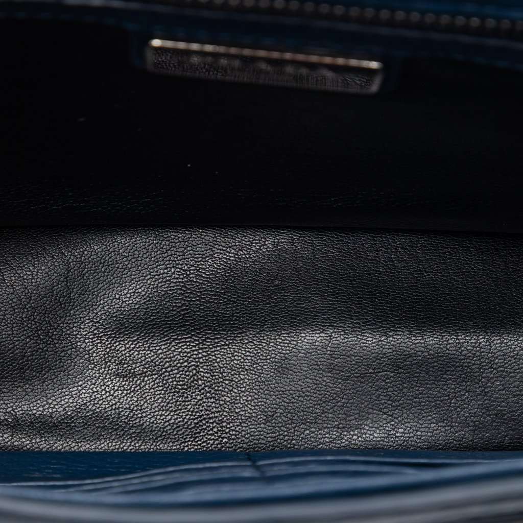 Prada Vitello Daino Clutch Blue Leather Very good condition - Model View
