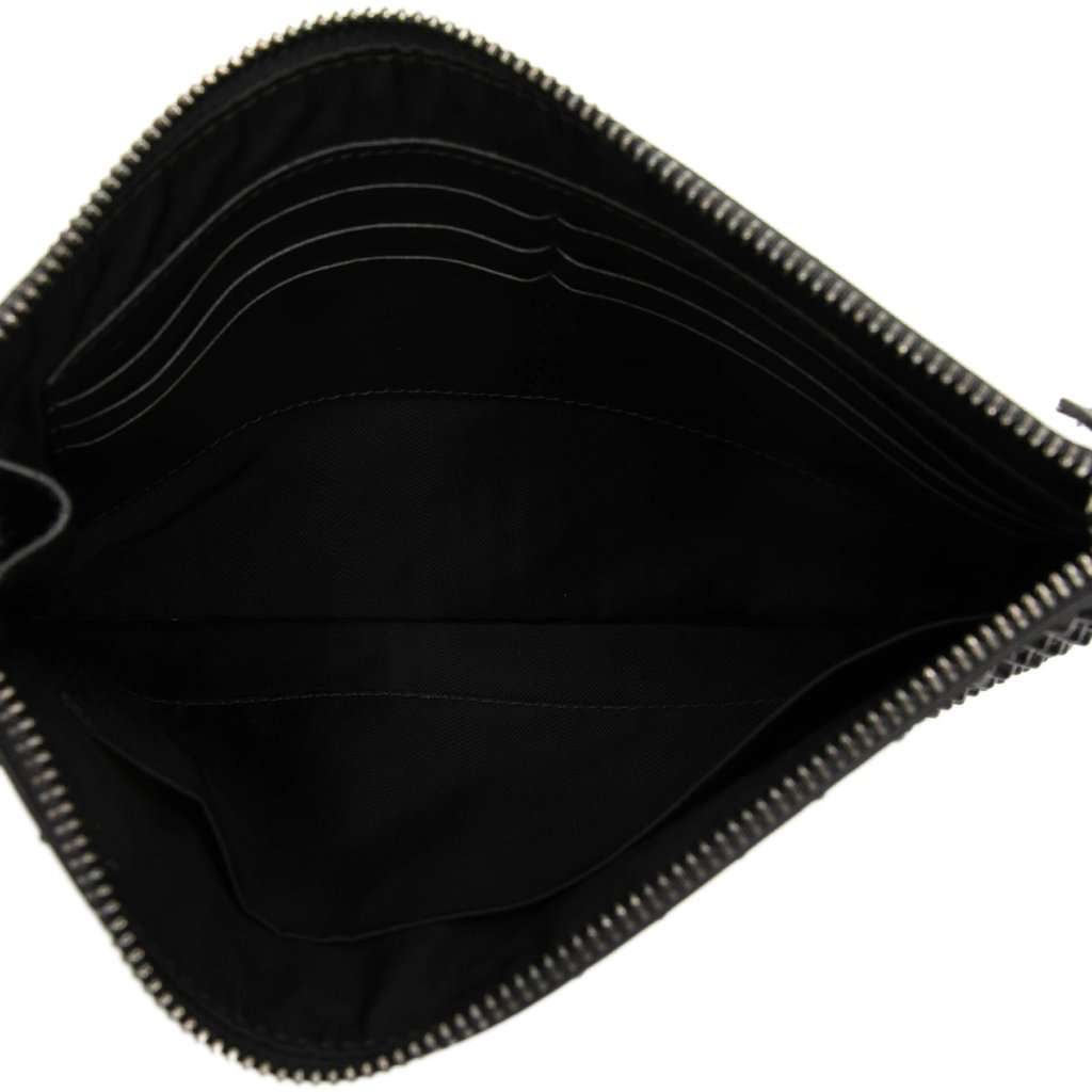 Gucci Studded Calfskin Clutch Black Leather Very good condition - Model View