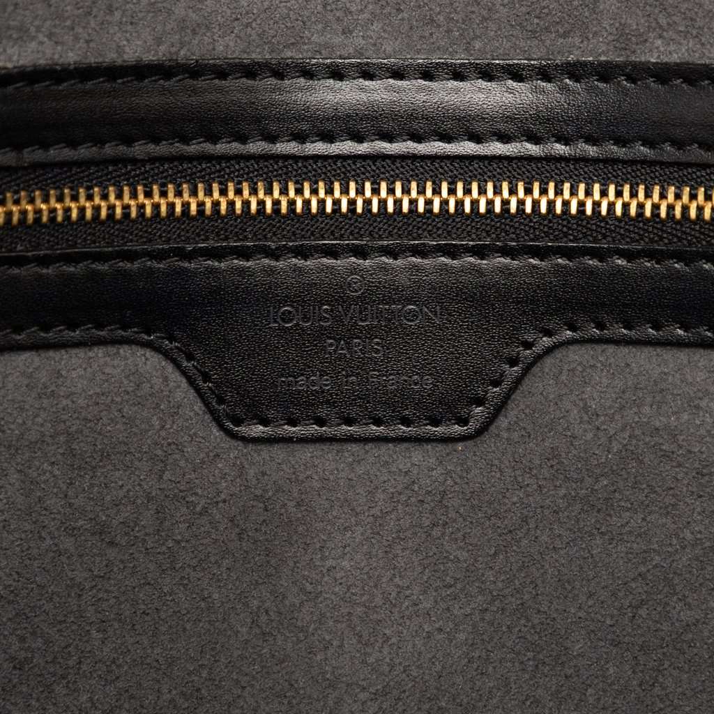 Louis Vuitton Epi Lussac Black Leather Very good - Box View