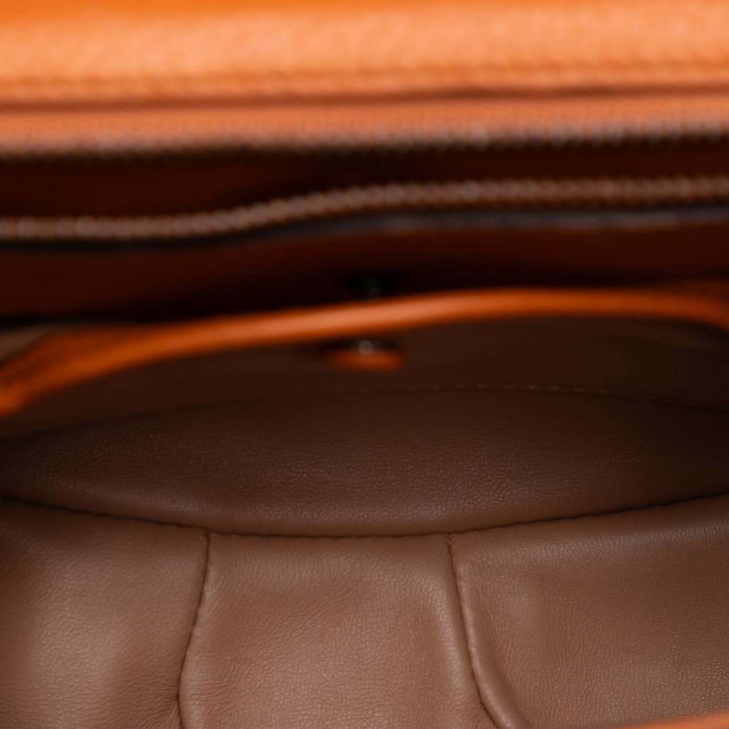 Gucci Small Leather Bamboo Nouveau Fringe Crossbody Orange Leather Very good condition - Model View