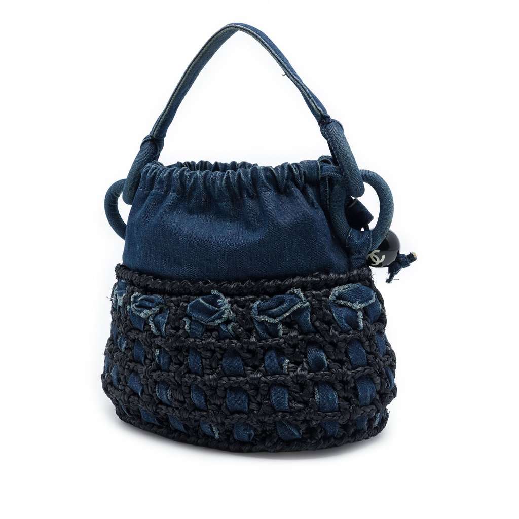 Chanel CC Woven Denim and Raffia Drawstring Bucket Bag Blue Very good condition - Back View