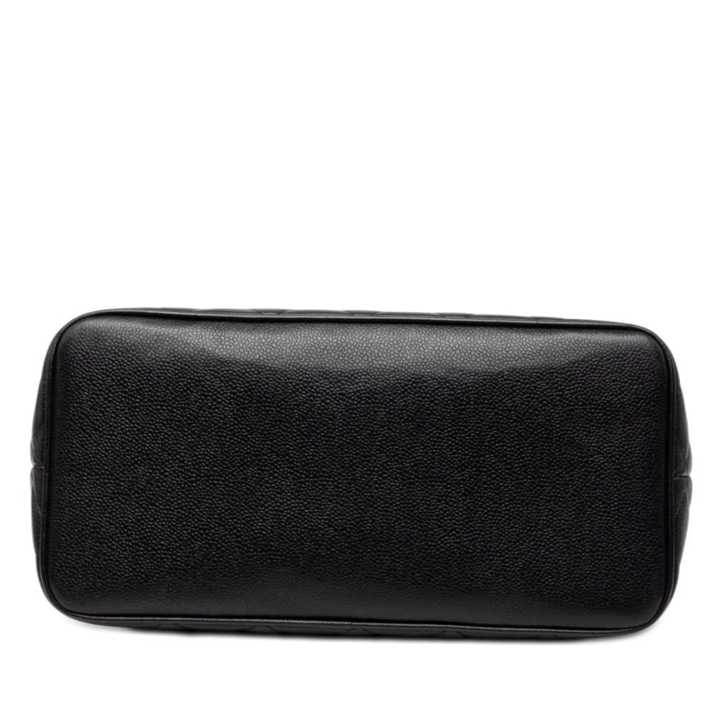 Chanel Caviar Medallion Tote Black Leather Very good condition - Inside View