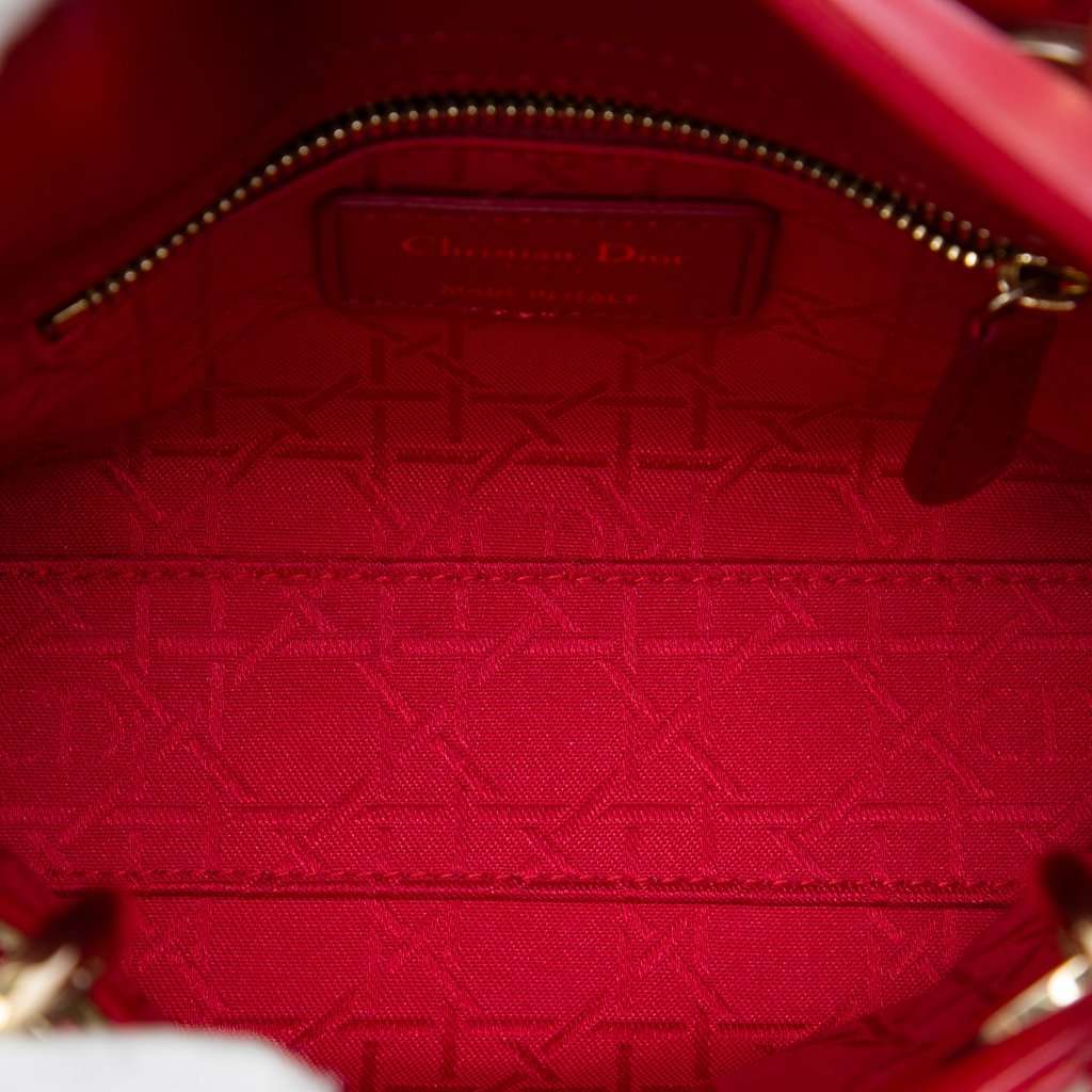 Dior Mini Lambskin Cannage Lady Dior Red Leather Very good condition - Model View