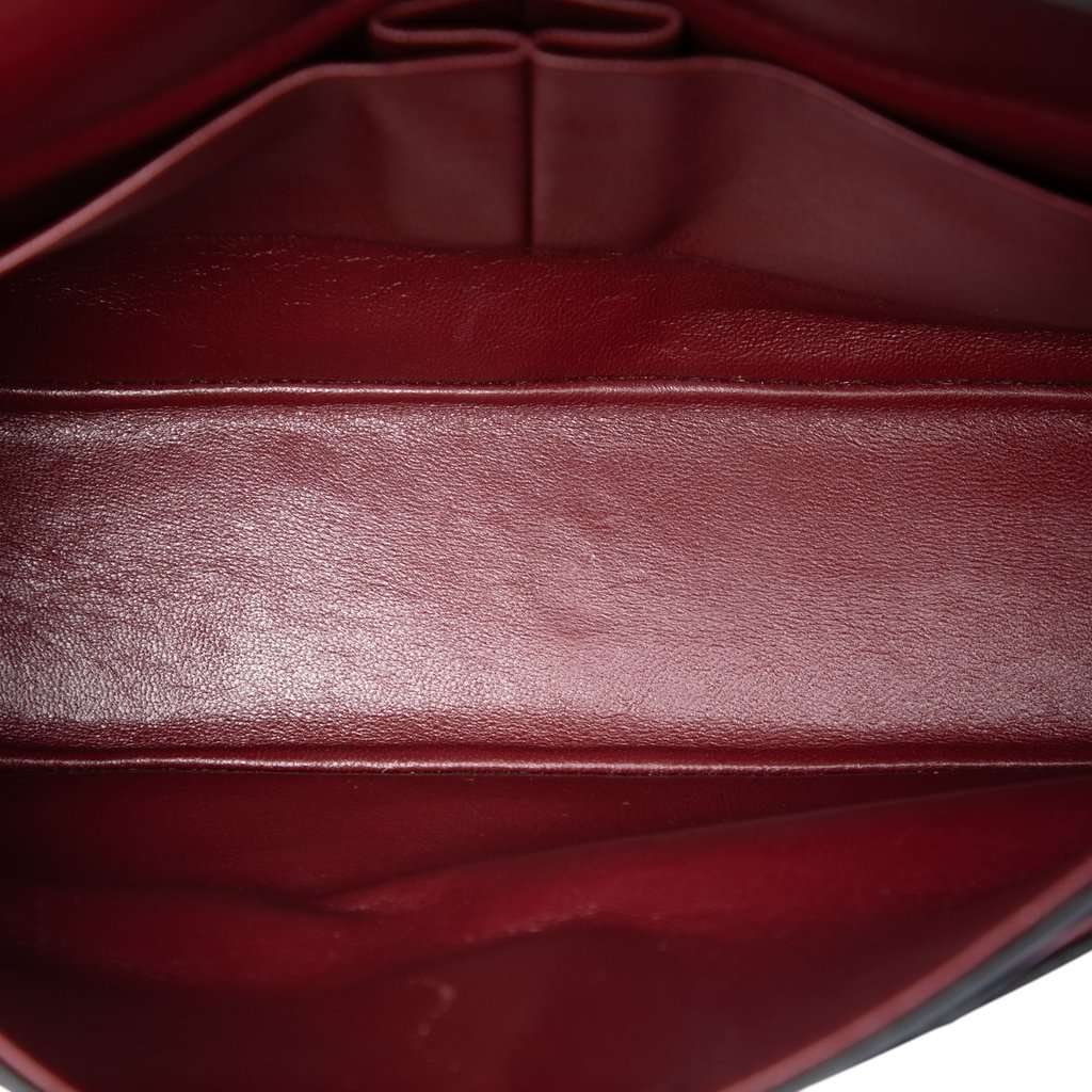 Chanel Medium CC Quilted Lambskin Double Flap Black Leather Very good condition - Model View