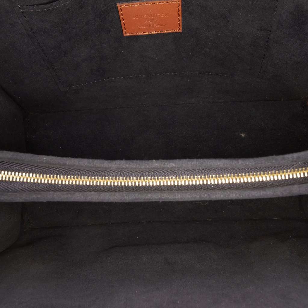 Louis Vuitton Monogram Reverse Dauphine MM Brown Very good condition - Model View