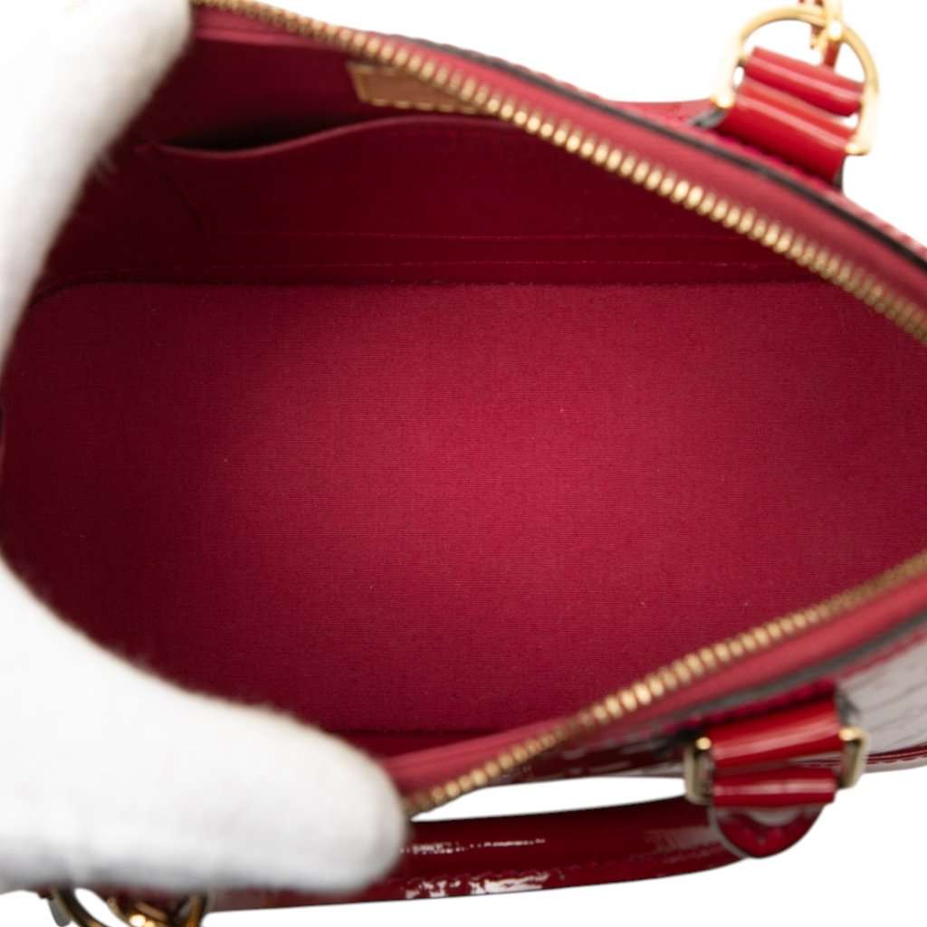 Louis Vuitton Monogram Vernis Alma BB Red Leather Very good condition - Model View