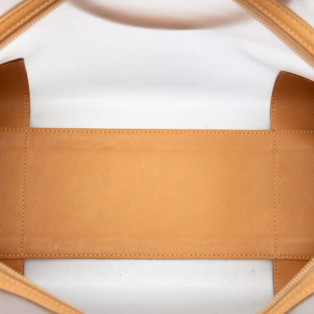 Loewe Vinyl Amazona 2000 Handbag Brown Plastic Very good condition - Model View
