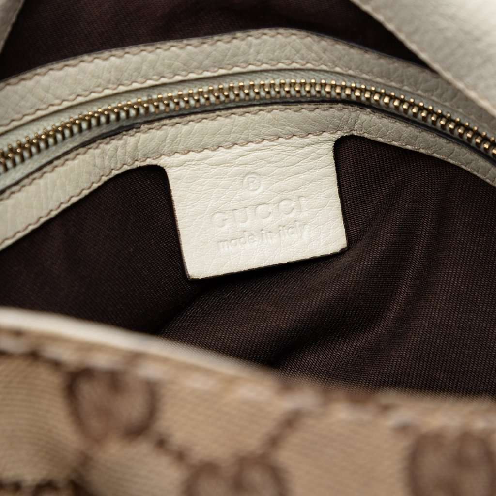 Gucci GG Canvas Charlotte Crossbody Beige Very good condition - Box View