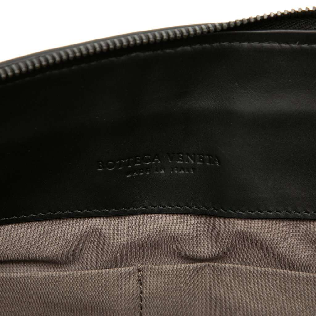 Bottega Veneta Bicolor Nappa Intrecciato Clutch Black Leather Very good condition - Box View