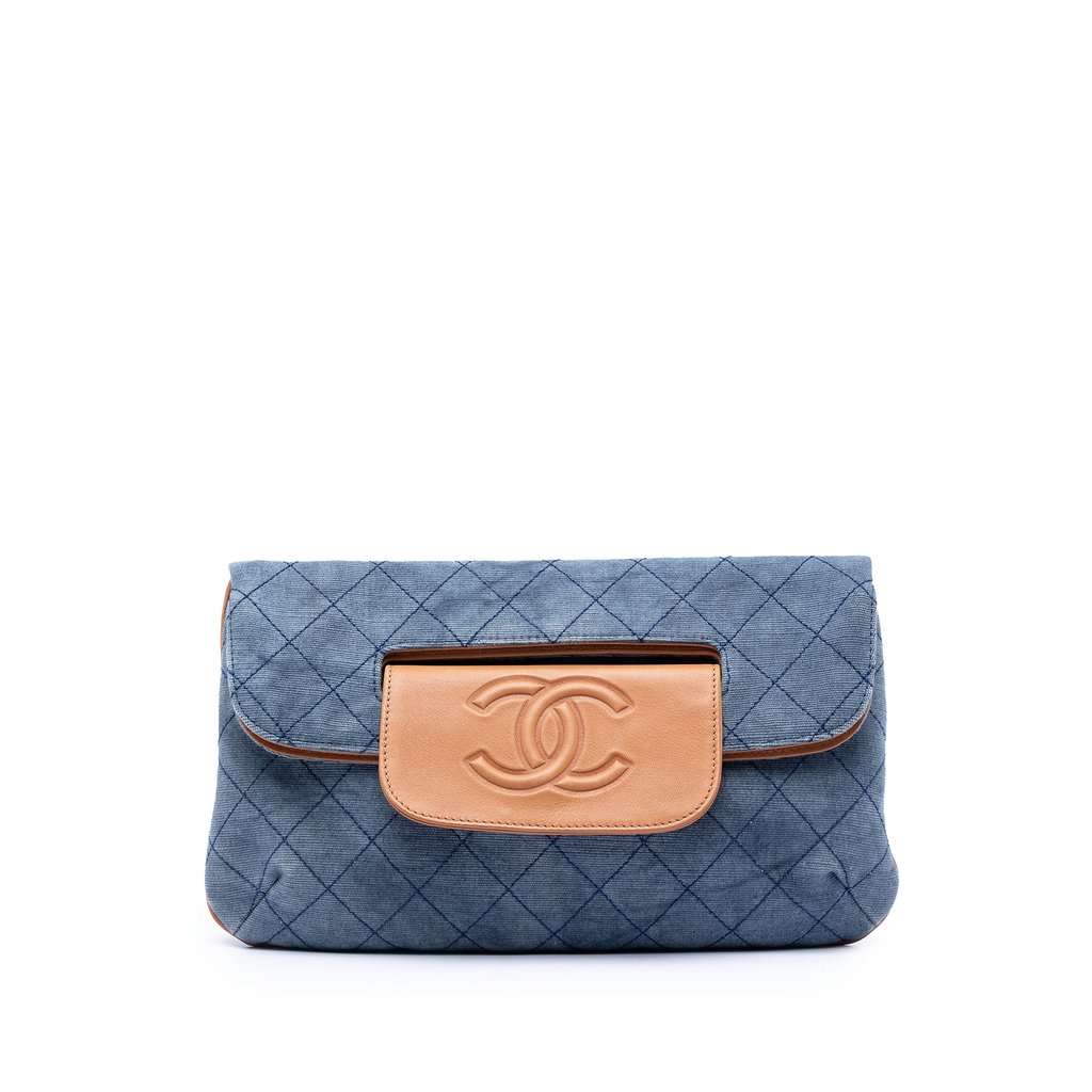 Chanel CC Quilted Denim Foldover Clutch Blue Very good condition - Front View
