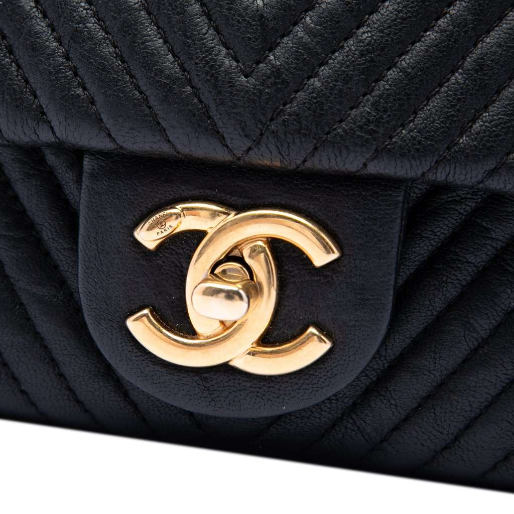 Chanel Small Chevron Wrinkled Calfskin Medallion Charm Surpique Flap Black Leather Very good - Box View