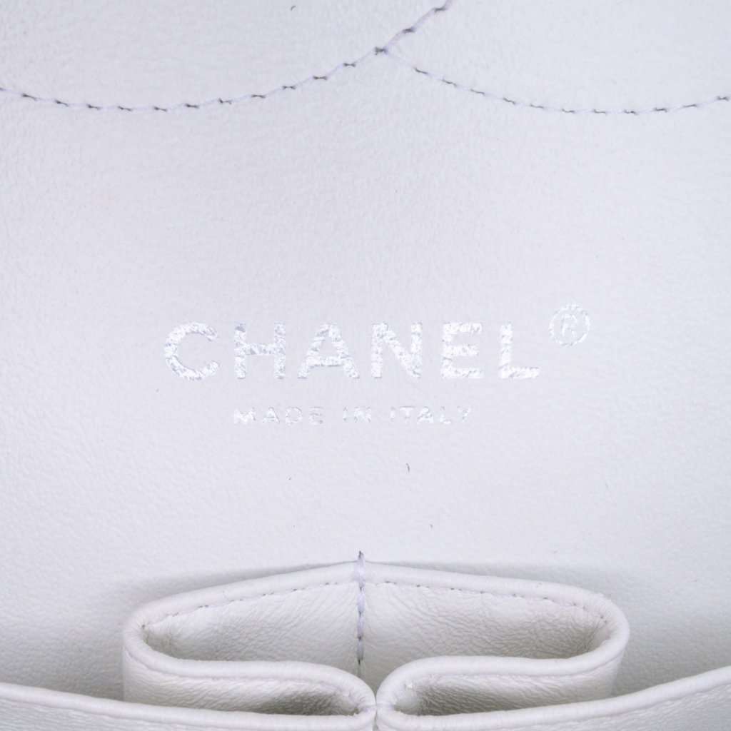 Chanel Jumbo Classic Caviar Double Flap White Leather Very good condition - Box View