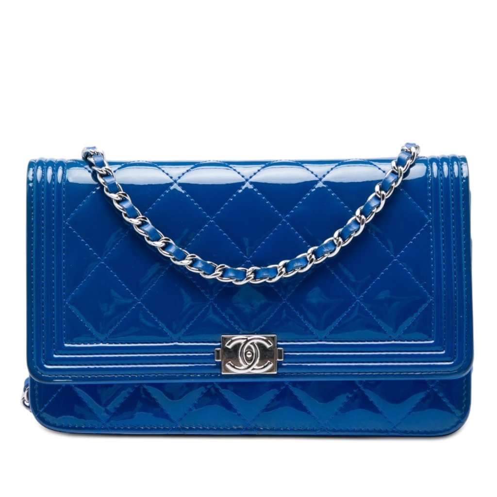 Chanel Quilted Patent Boy Wallet on Chain Blue Leather Very good condition - Front View