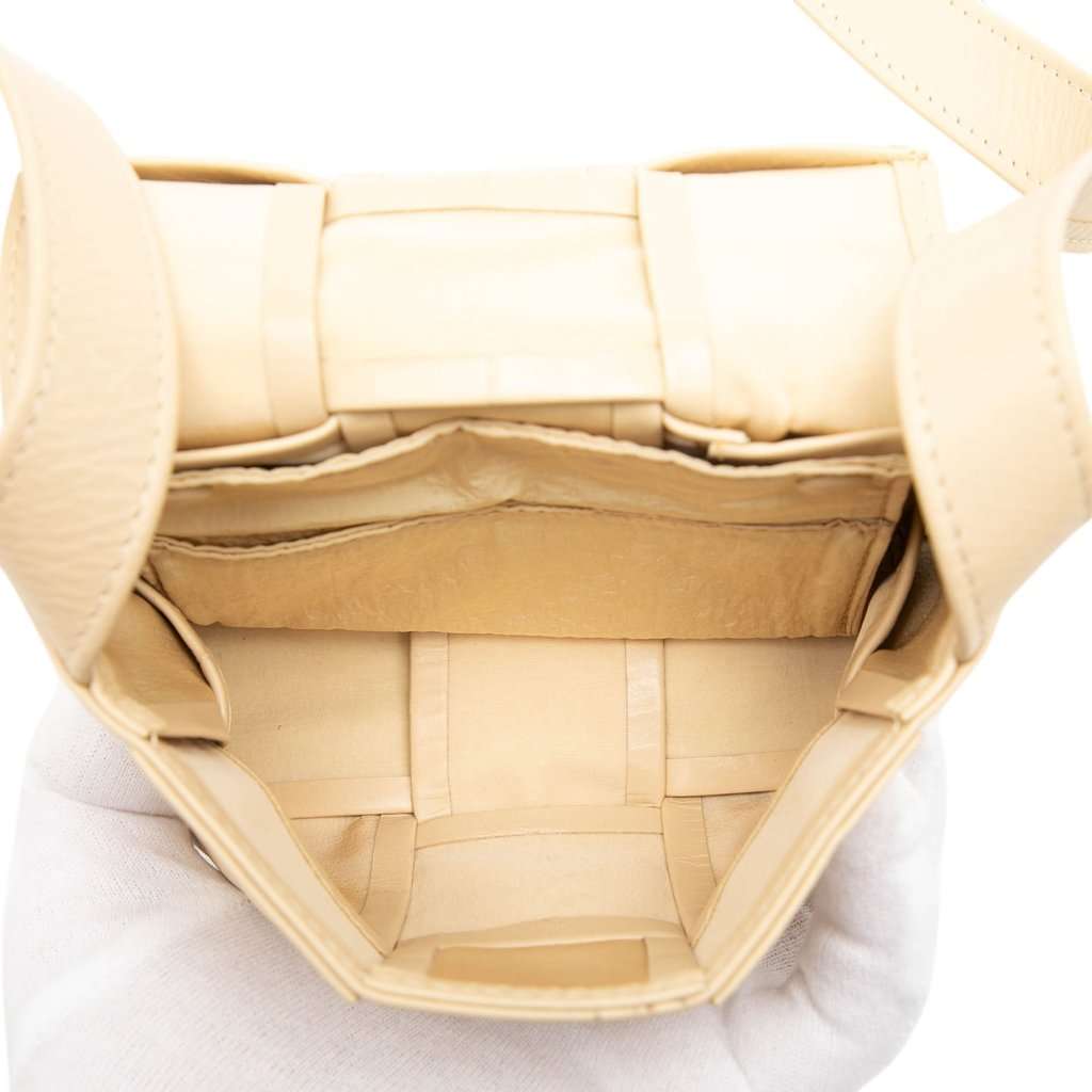 Bottega Veneta Extra Mini Nappa Intrecciato Cassette Crossbody Beige Leather Very good condition - Model View