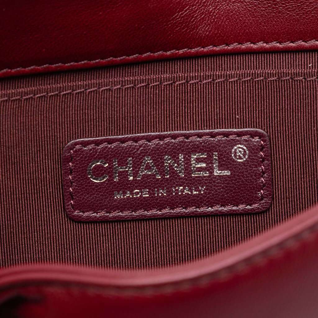 Chanel Lambskin and Acrylic Boy Brick Horizontal Flap Red Leather Very good condition - Box View