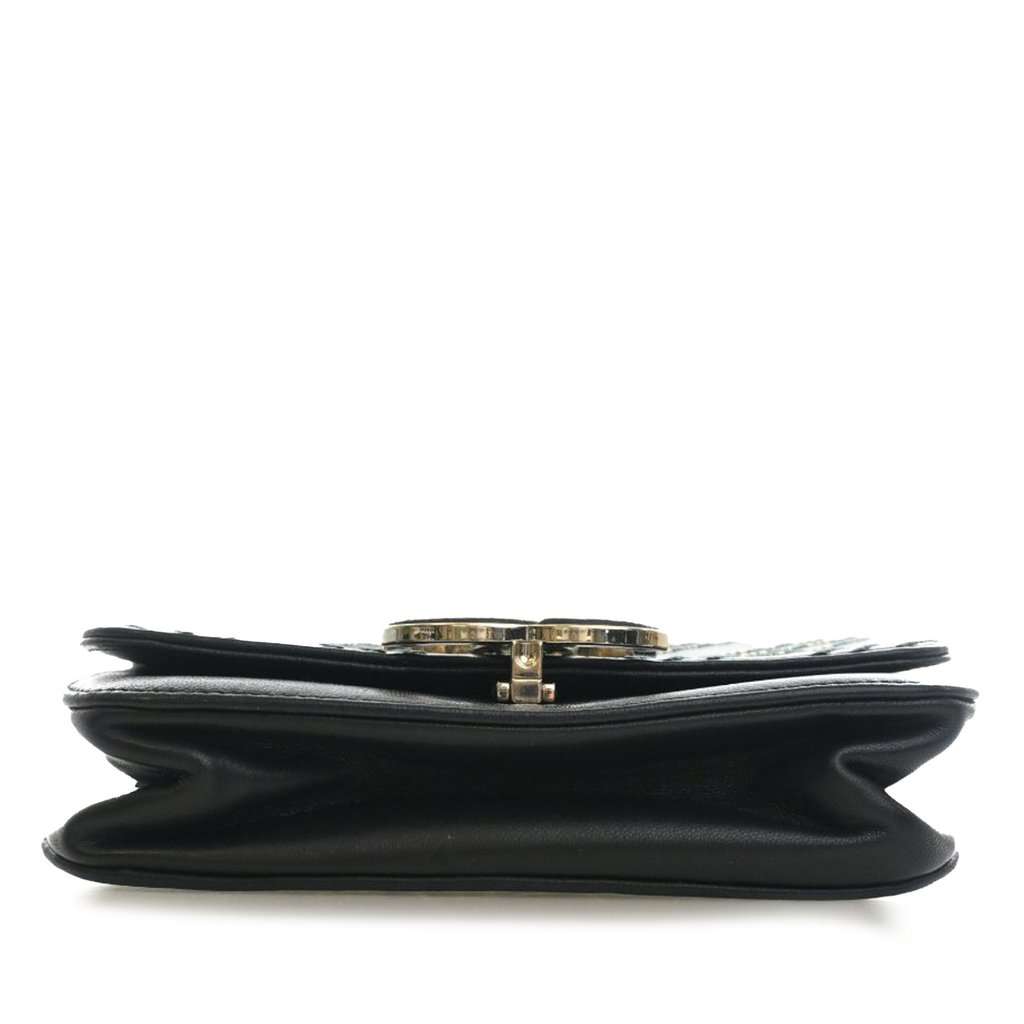 Chanel Small Chevron Sheepskin Subtle Flap Black Leather Very good - Inside View