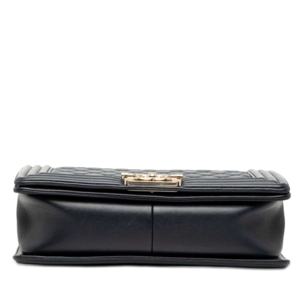 Chanel Old Medium Quilted Lambskin Boy Flap Black Leather Very good condition - Inside View