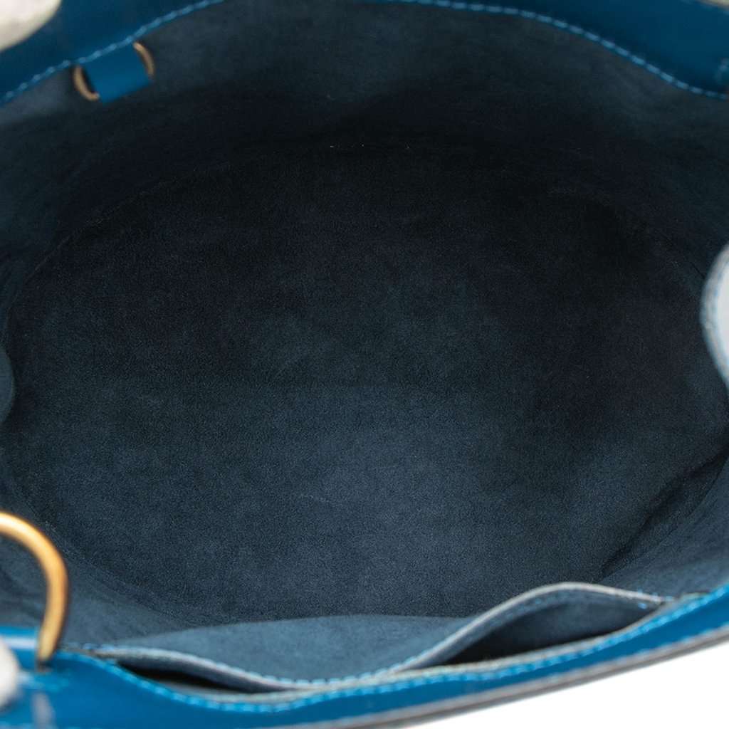 Louis Vuitton Epi Cluny Blue Leather Very good condition - Model View