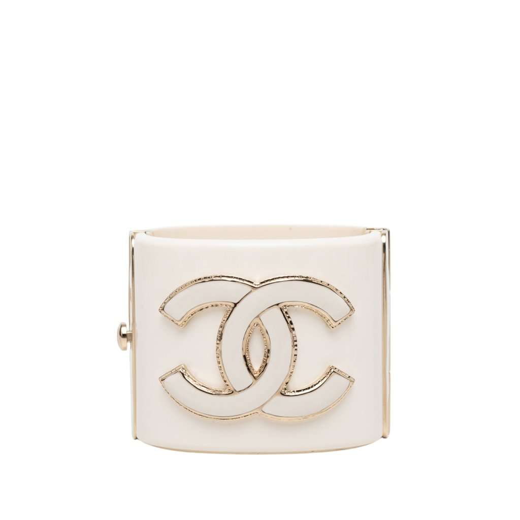 Chanel CC Resin Cuff Bracelet White Plastic Very good condition - Front View