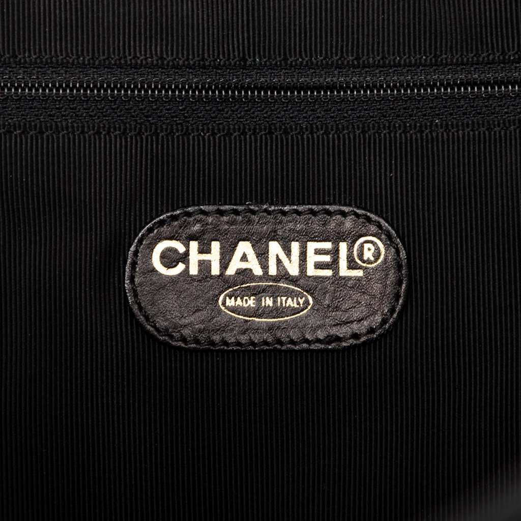 Chanel CC Caviar Tote Black Leather Very good - Box View