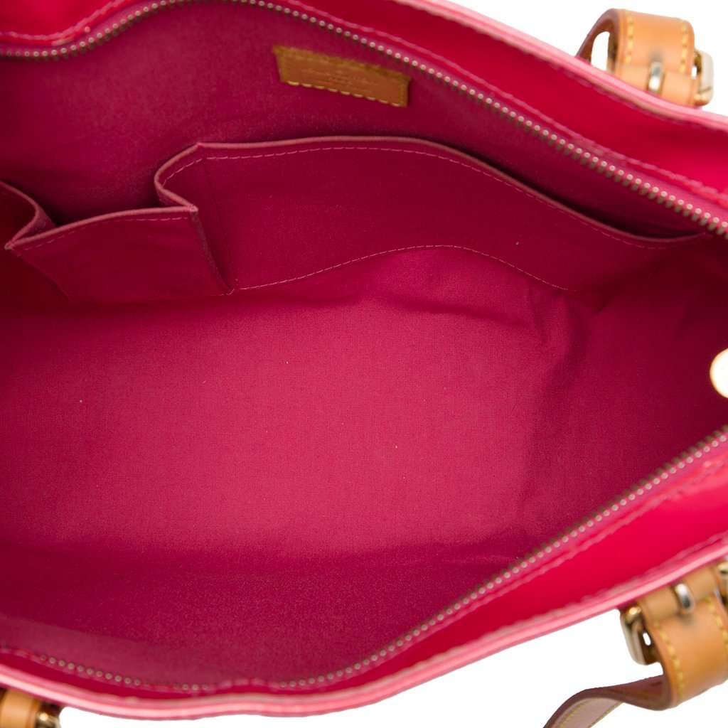 Louis Vuitton Monogram Vernis Brentwood Pink Leather Very good - Model View
