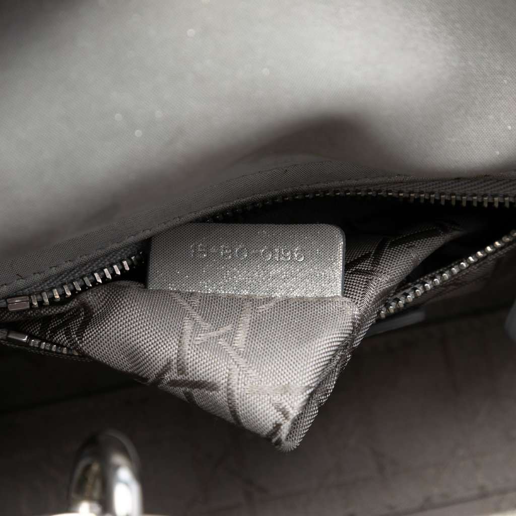 Dior Mini Iridescent Lambskin Cannage Lady Dior Silver Leather Very good condition - Box View