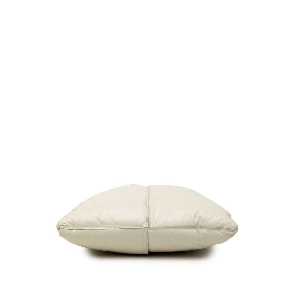 Bottega Veneta Nappa Maxi Intrecciato Padded Square Wristlet Pouch White Leather Very good - Inside View