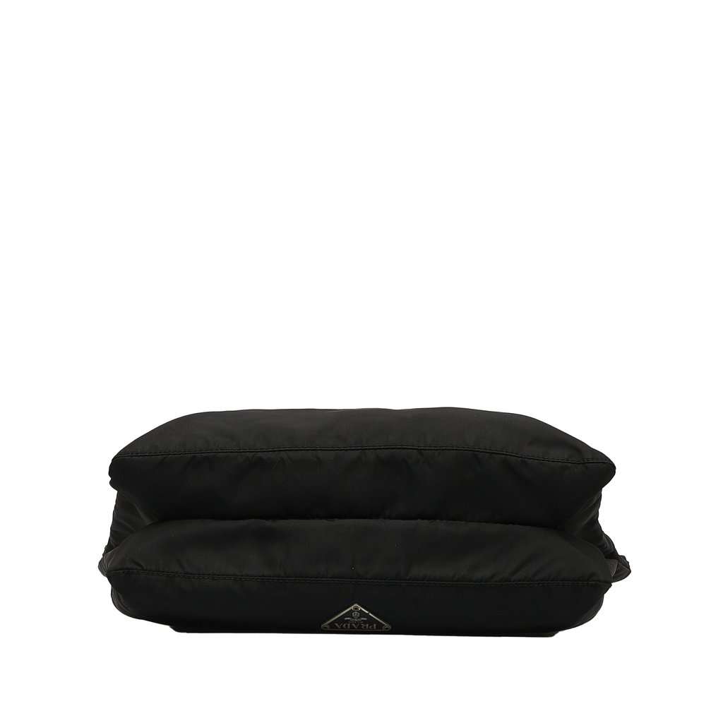 Prada Tessuto Messenger Bag Black Very good condition - Model View
