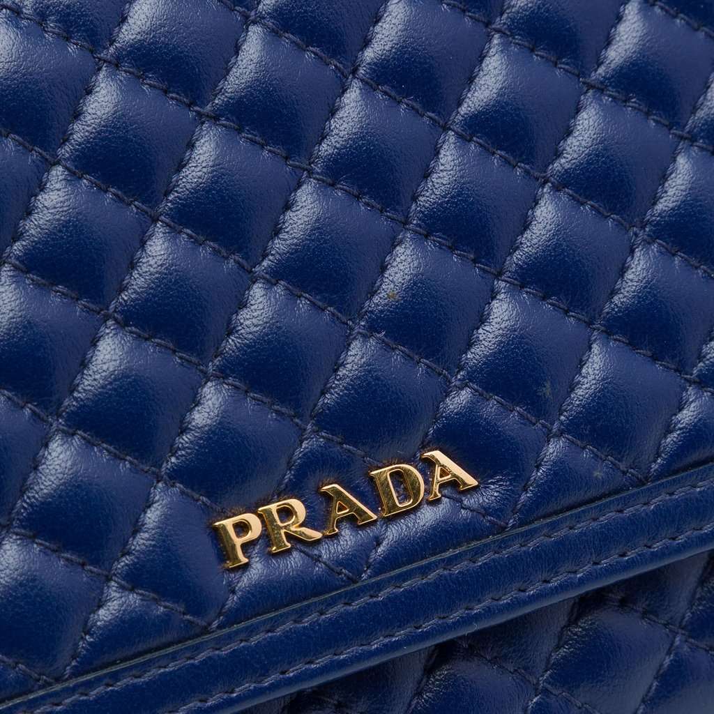 Prada Quilted Nappa Wallet On Chain Blue Leather Very good - Box View