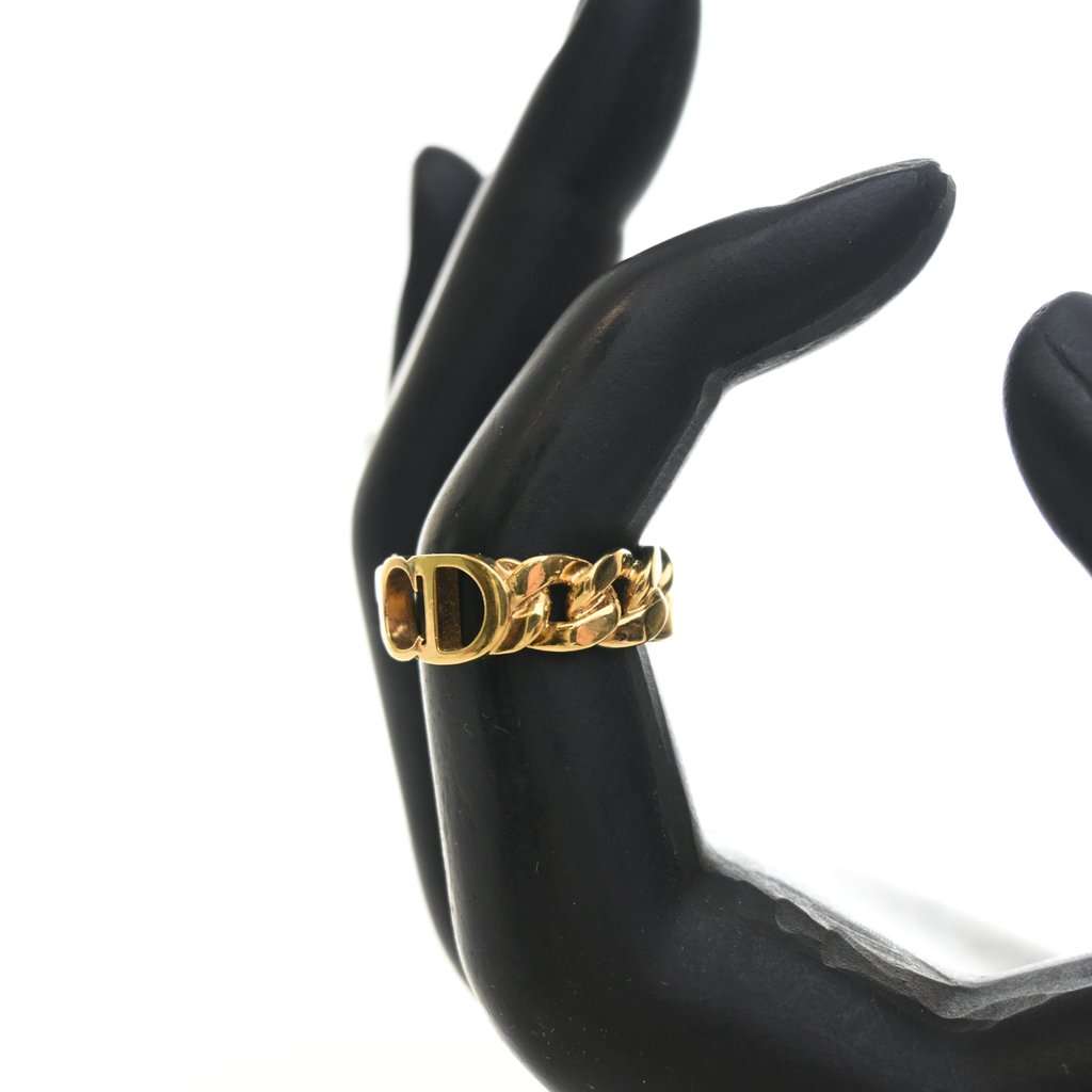Dior Gold Plated Danseuse Etoile CD Logo Chain Ring Gold Metal Very good condition - Back View